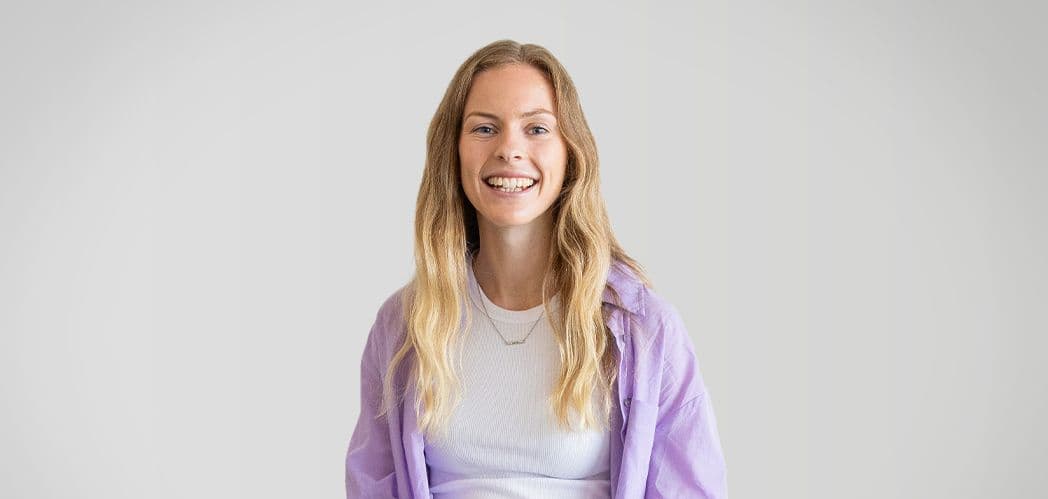 girl with purple shirt